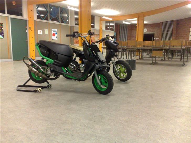 Yamaha slider lc skull (solgt) billede 1