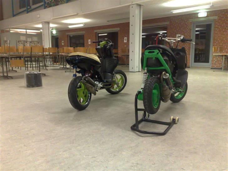 Yamaha slider lc skull (solgt) billede 3