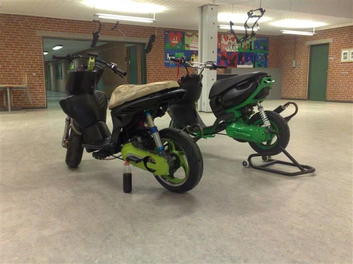 Yamaha slider lc skull (solgt) billede 4