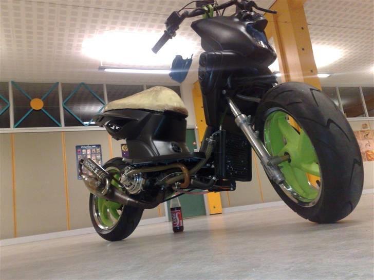 Yamaha slider lc skull (solgt) billede 7