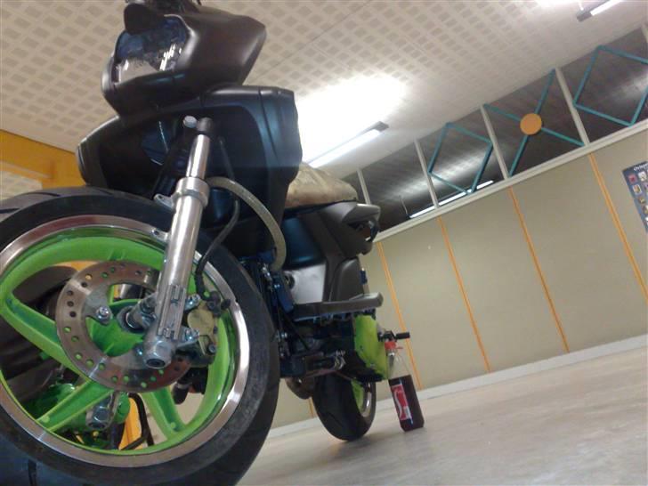 Yamaha slider lc skull (solgt) billede 8