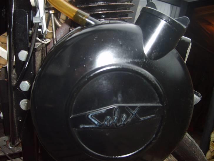 Velo Solex 3800 - Benzin tanken/shokeren billede 6