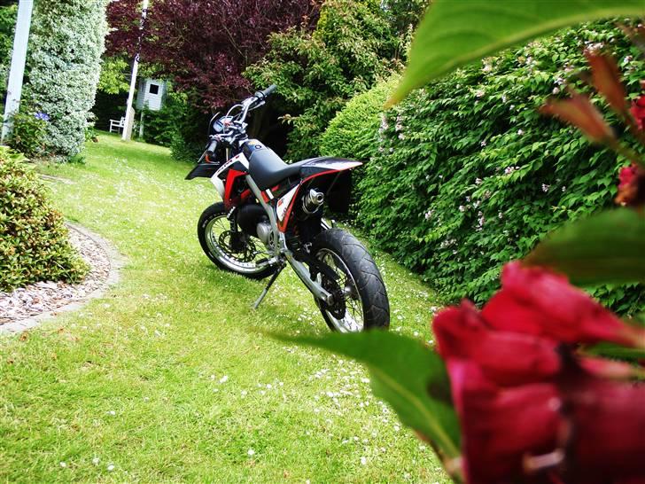 Gilera SMT 'MK' BlackEdition - pigen i mit liv. :* <3 billede 1