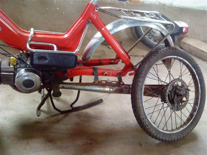 Puch maxi k $ - Da jeg lige havde hentet den.. glemte at tage billedet med hjulet på billede 12
