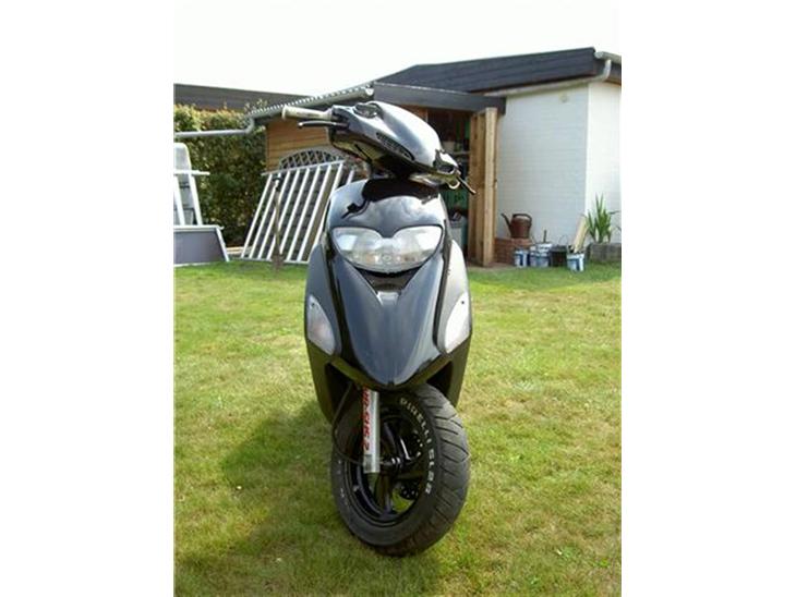 {{currentPhoto.altText}} billede {{currentPhoto.number}}