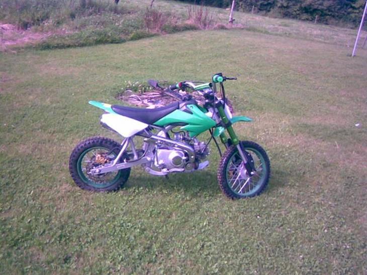 {{currentPhoto.altText}} billede {{currentPhoto.number}}