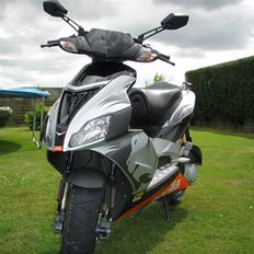 Aprilia Sr50 Factory