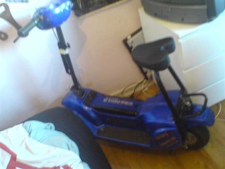 MiniBike El scooter (SOLGT) billede 4