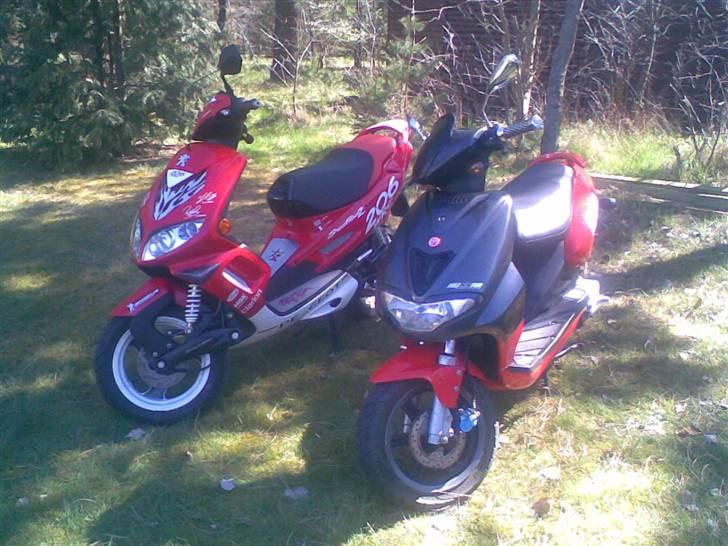 CPI hussar  - mikkel`s knallert og min xD billede 12