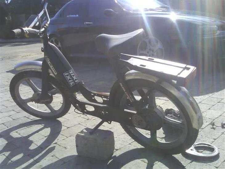 {{currentPhoto.altText}} billede {{currentPhoto.number}}