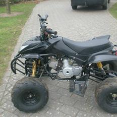 FNH kina model solgt