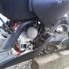 Aprilia Sonic byttet til street