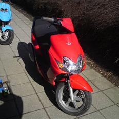 Yamaha jog r (solgt)