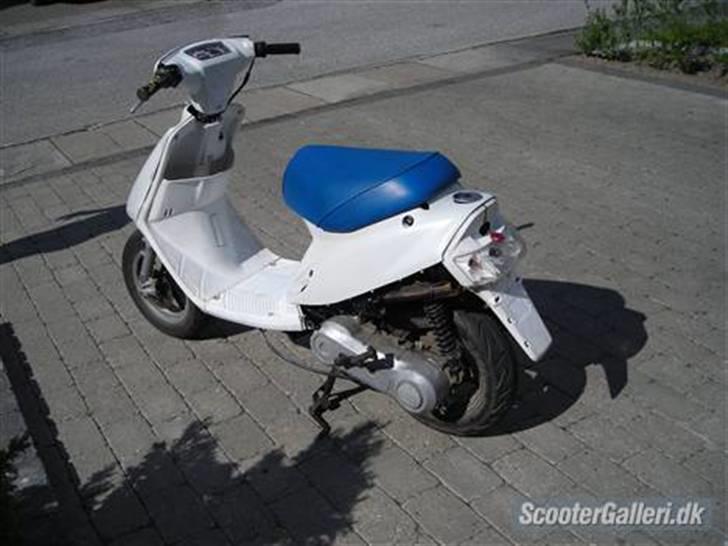 Yamaha Jog (solgt) billede 5