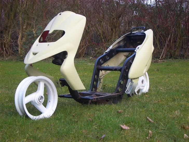 Gilera              Stalker S6R  - En del rust på stelet... bliver blæst! billede 2