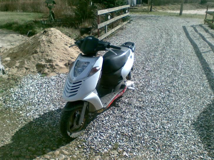 Aprilia Sonic AC  ***Solgt*** billede 2