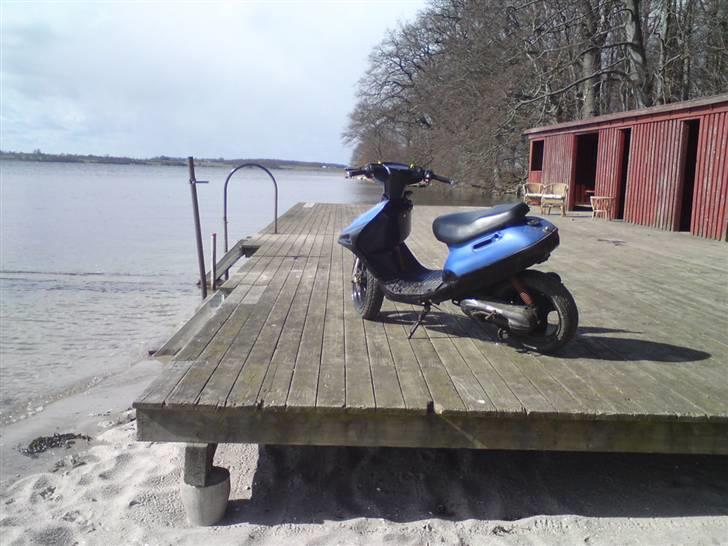 Adly jet SOLGT billede 4