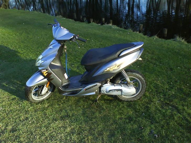 Yamaha Jog R  Byttet billede 2