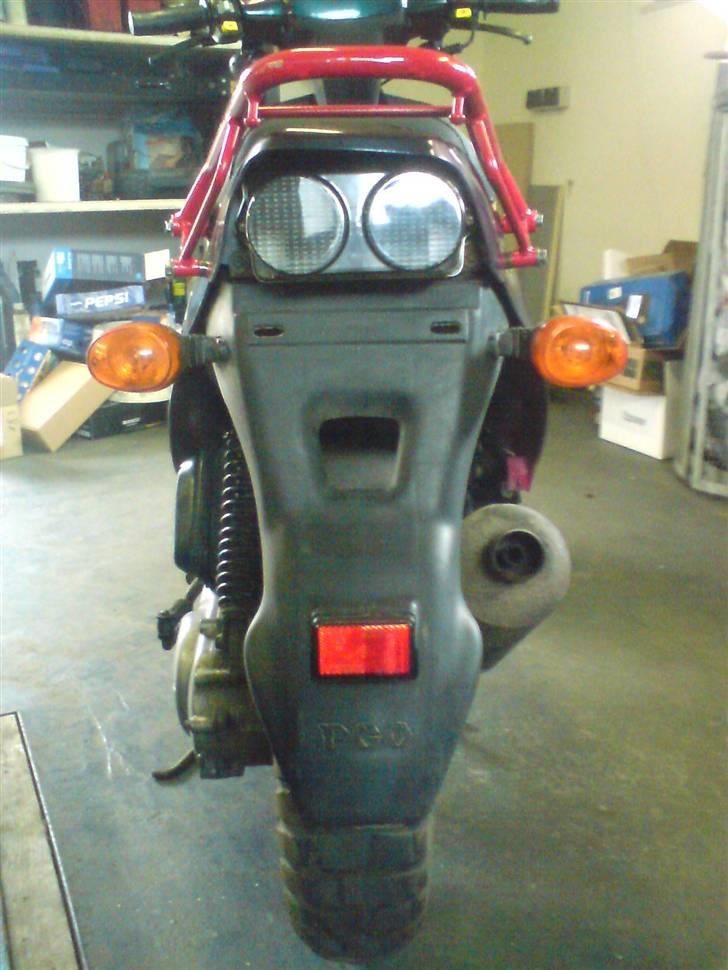 PGO Hot 50 - Garage; Bagfra billede 10