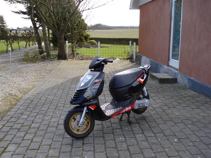 Aprilia sonic SOLGT !!! billede 2