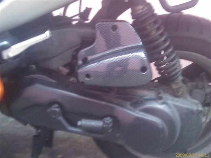 Peugeot Speedfight 1 LCE - min nye cabon luftfilter nice!! billede 8