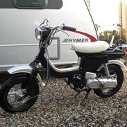 Suzuki FZ 50 (SOLGT)