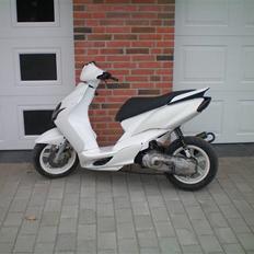 Yamaha Jog R Solgt 