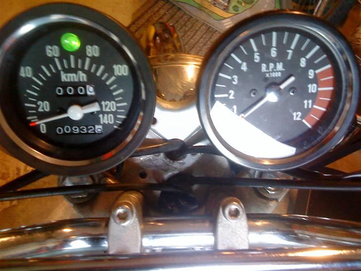Suzuki K50 *SOLGT* - tjah... den ene virker jo ikk´ :p billede 3