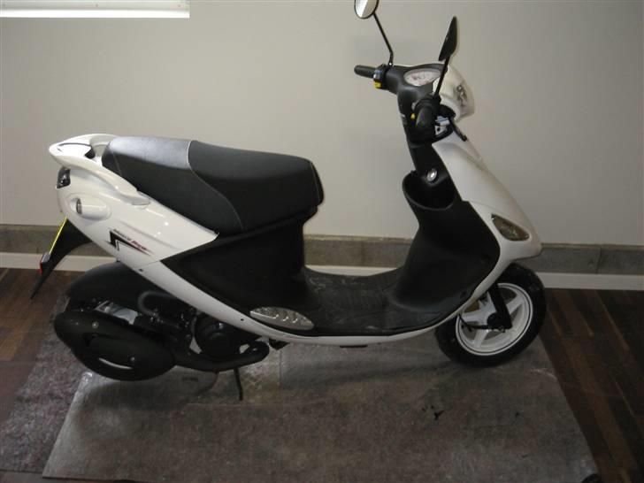 PGO White Magic billede 2