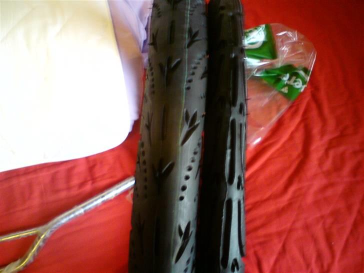 Puch maxi kl - De to moongoose dæk. billede 8