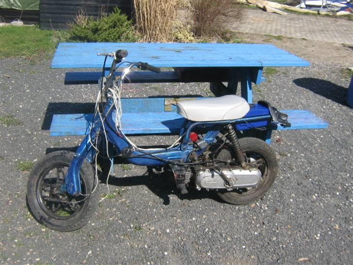 Suzuki fz50 SOLGT billede 1