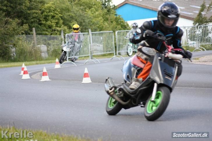 Yamaha jog (SOLGT I DELE) billede 1