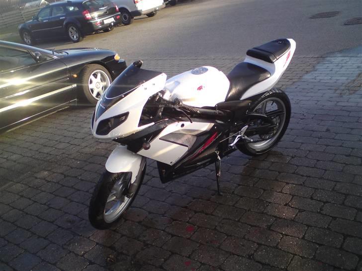 Rieju Rs2 Matrix - Tak for hjælpen Foto ole. Her viser du virkeligt dit talent.  billede 2