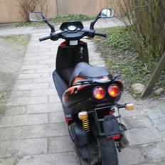 Aprilia sr 50 ditech lcdd(solgt)