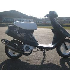 Yamaha Jog Army Solgt