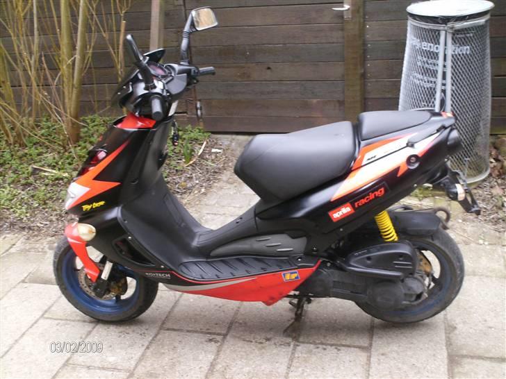 Aprilia sr 50 ditech lcdd(solgt) billede 2