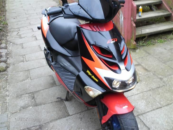 Aprilia sr 50 ditech lcdd(solgt) billede 7