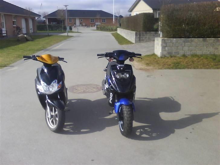 Yamaha Jog R SOLGT - Casper M´s Hot 50 og min Jog R :) billede 10