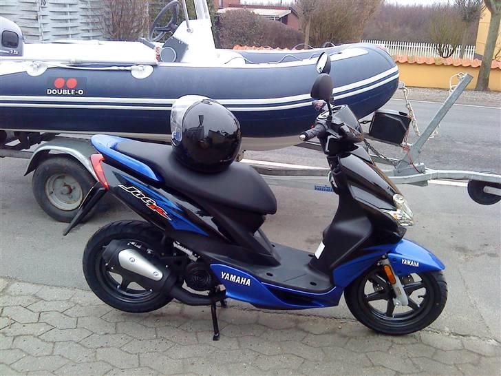 Yamaha Jog R Værtshuset :D - Lige da jeg var ude og hente den billede 5