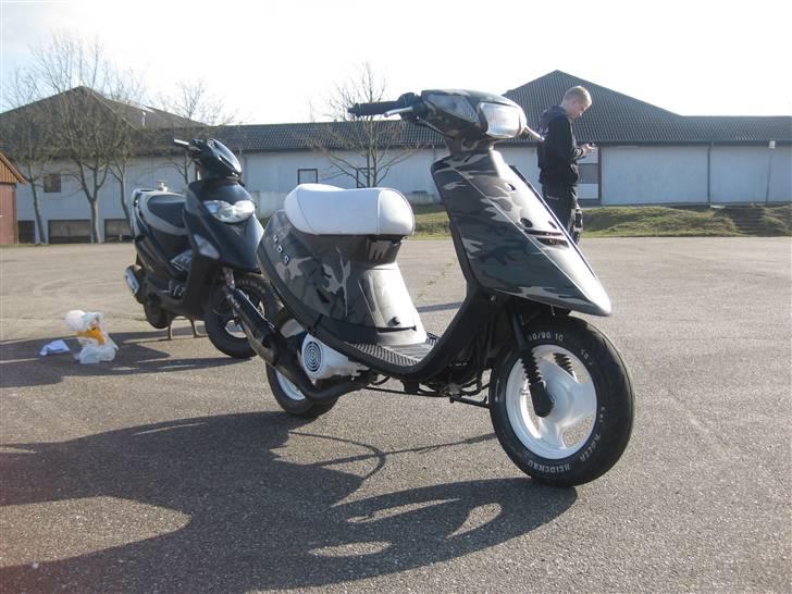 Yamaha Jog Army Solgt billede 4