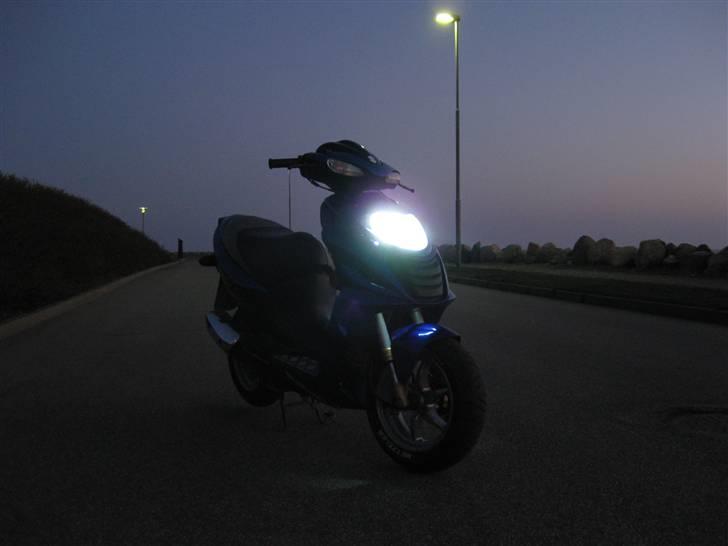 Suzuki Katana Ac - Xenon - Xenon 8000k H4 - lav lys billede 8