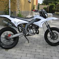 Derbi Senda sm xtreme Solgt