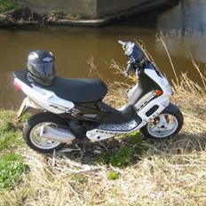 Peugeot Speedfight 2 R-Cup