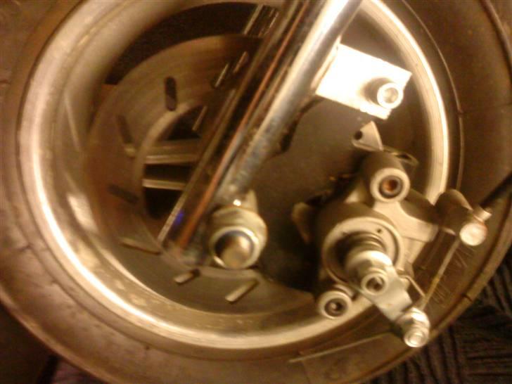 MiniBike 50ccm solgt - skive for og bag billede 9