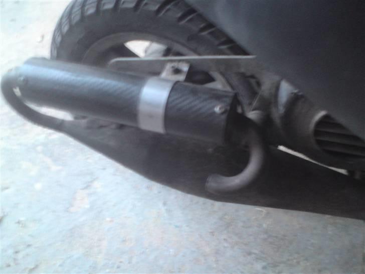 Piaggio zip byttet - nogen der ved hva denne udstødning hedder? billede 5