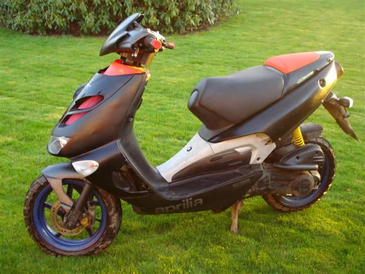 Aprilia sr 50 Ditech *SOLGT* billede 2
