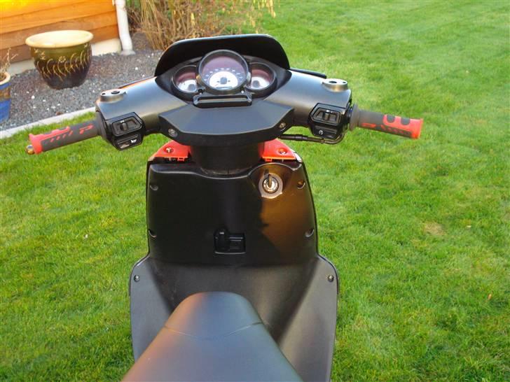 Aprilia sr 50 Ditech *SOLGT* billede 7