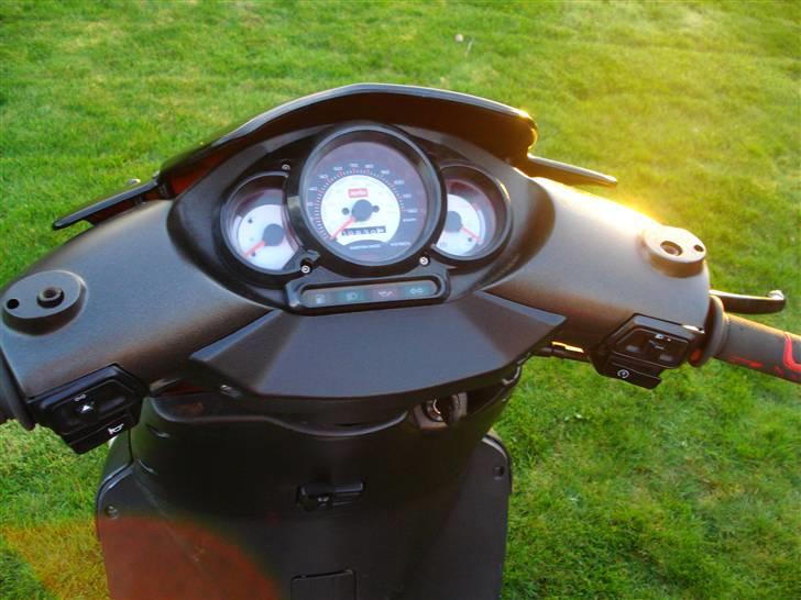 Aprilia sr 50 Ditech *SOLGT* billede 13