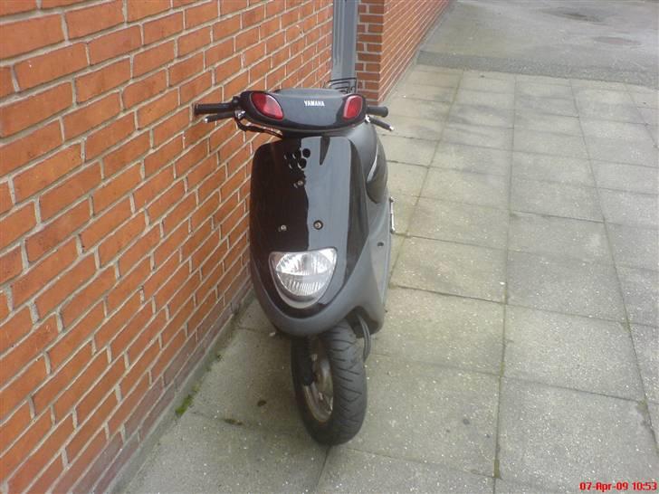 Yamaha jog givet til røde kors;) billede 2