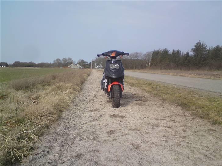 PGO Hot 50 (smadret) billede 3